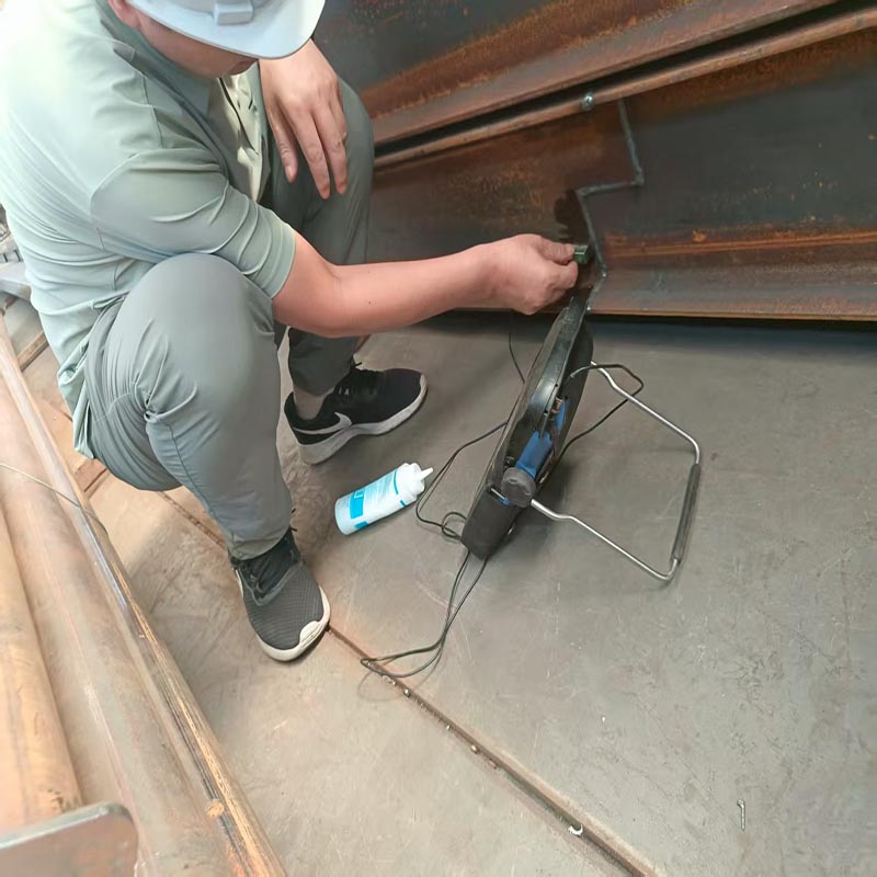 Liweiyuan 철강 구조는 태국으로 수출 된 강철 구조 창고의 초음파 테스트를 성공적으로 완료합니다.