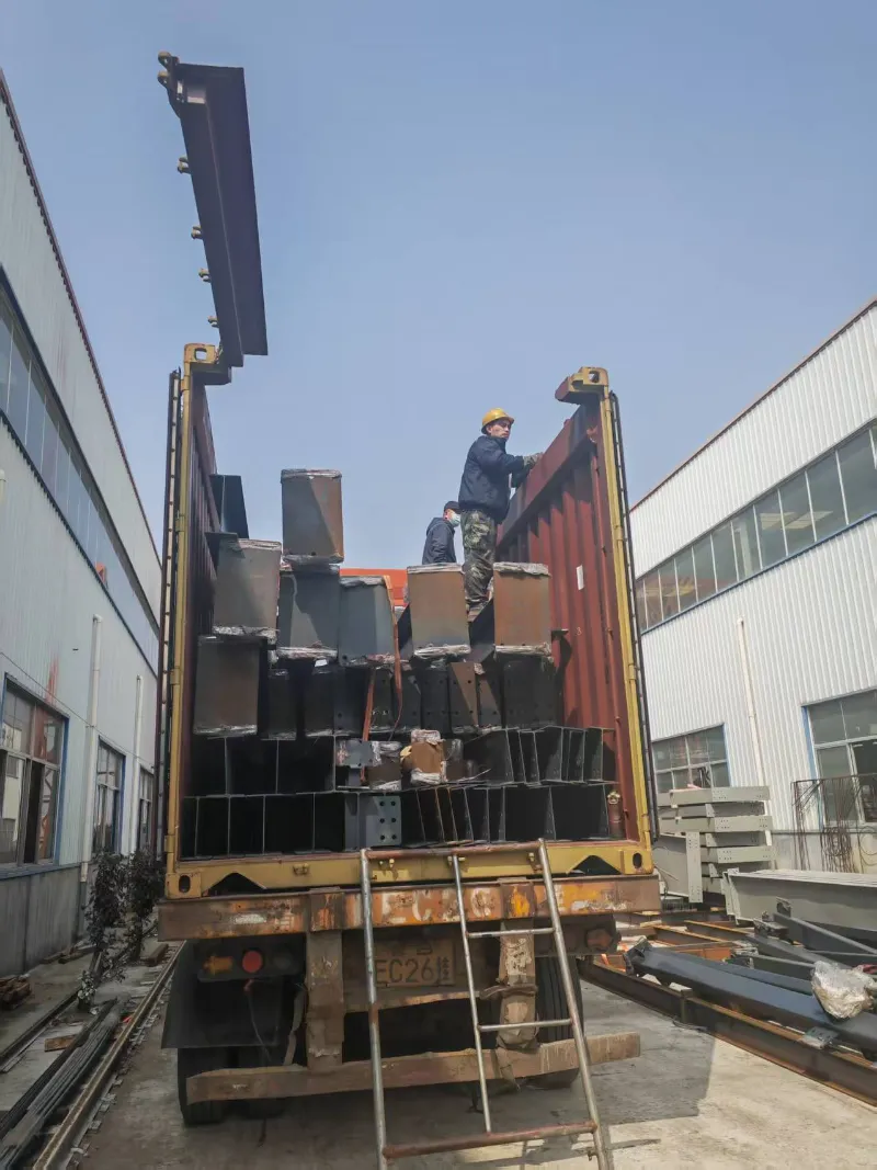 해외 인프라 구축을 지원합니다! Qingdao Liweiyuan Steel Structure가 말레이시아에 3층짜리 사무실 건물 프로젝트를 성공적으로 배송했습니다.